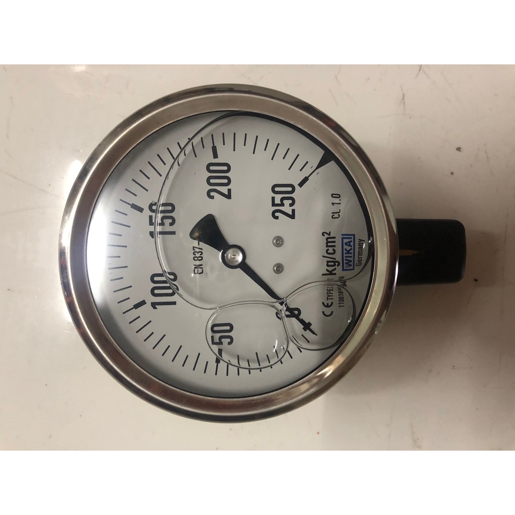 PRESSURE GAUGE DENGAN GLISERIN MERK WIKA ASLI 4" 0-250 KG/CM2 BODY STAINLESS STEEL NEPEL KUNINGAN
