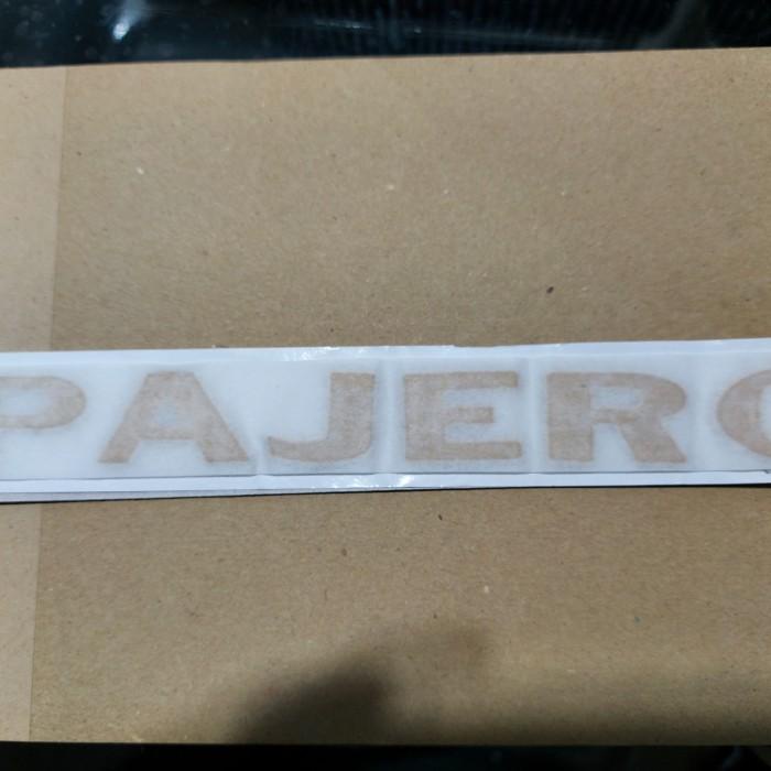 Emblem Pajero V43 3000cc V93