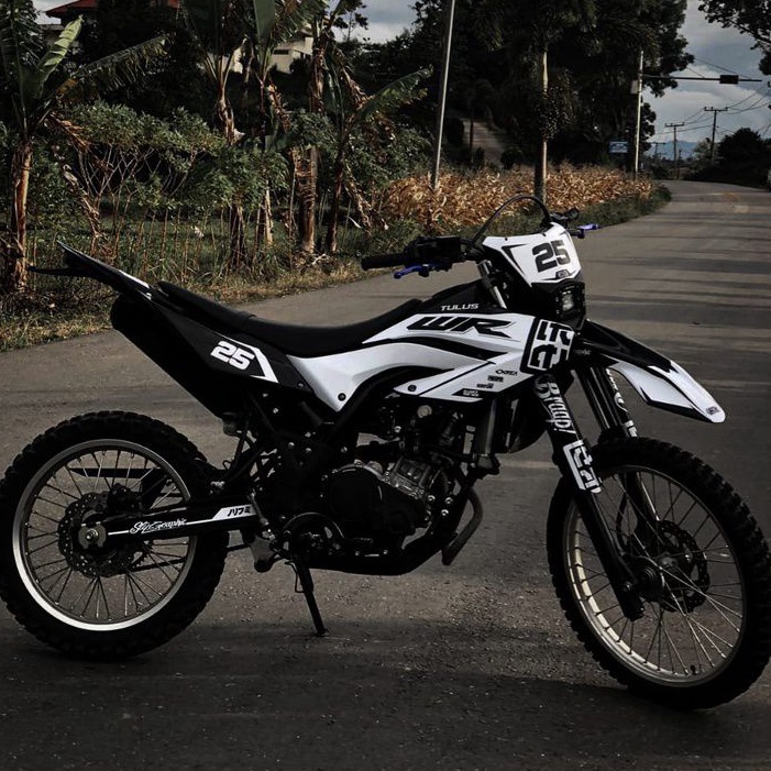 DECAL WR PUTIH HITAM FULL BODY KEREN MEDIUM