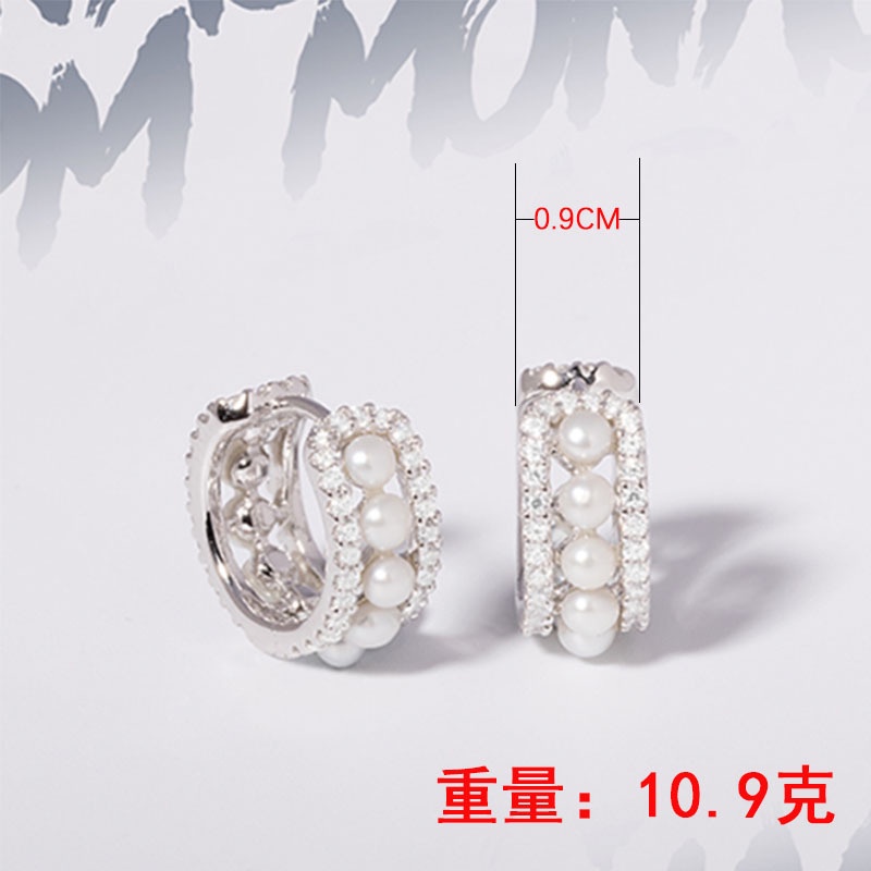 Anting Klip Bentuk Lingkaran Aksen Mutiara Bahan Stainless Steel Untuk Wanita