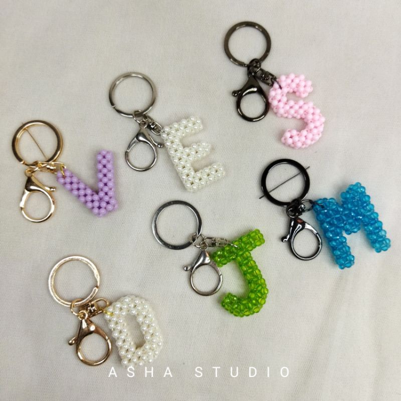 Letter Keychain Beads Gantungan Kunci Huruf Manik-manik