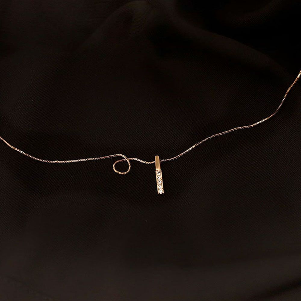 Needway  Adjustable Jewelry Chic Fashion Accessories Necklaces Pendants Geometry Trendy for Women Charm Long Strip Simple Clavicle Chain/Multicolor
