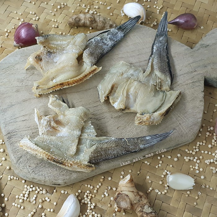 

Ikan asin gabus