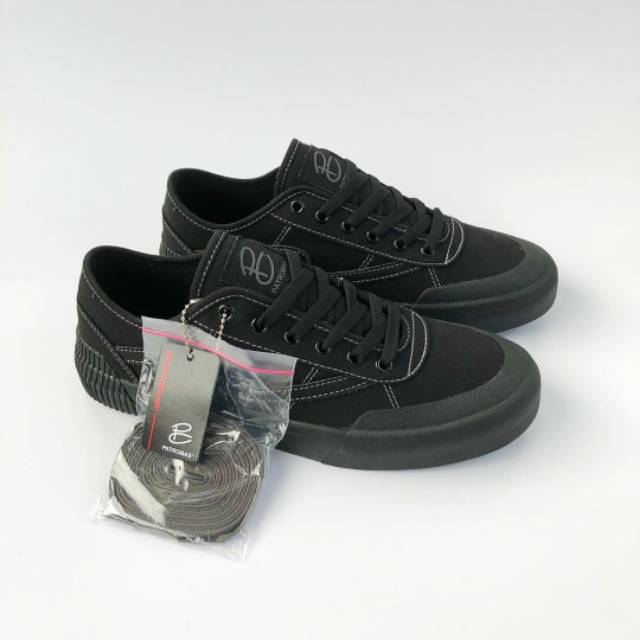 Patrobas Equip All Black