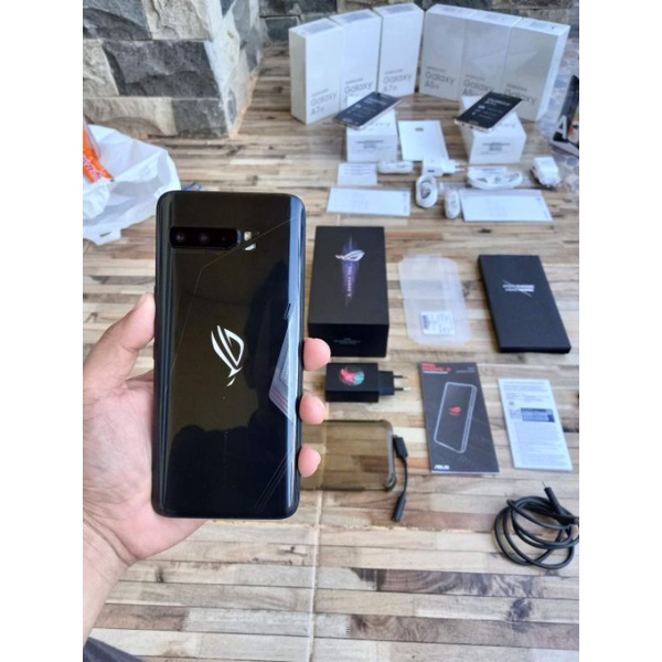 Asus rog phone 3 8/128GB resmi Indo second like new