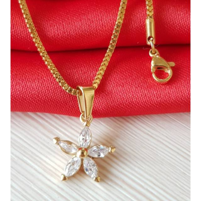 Kalung Fashion import / Kalung titanium Gold / Bunga Permata Zircon