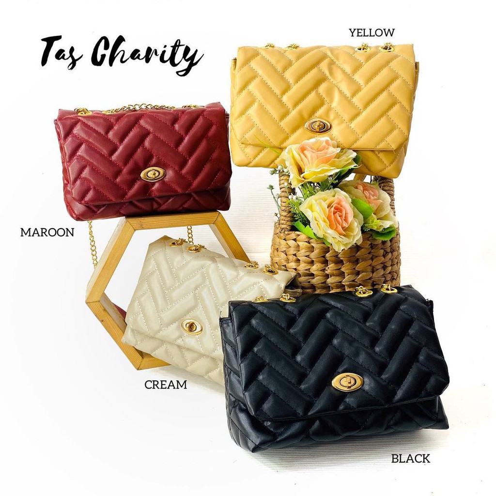 Benang Raja Tas Wanita Slingbag Charity