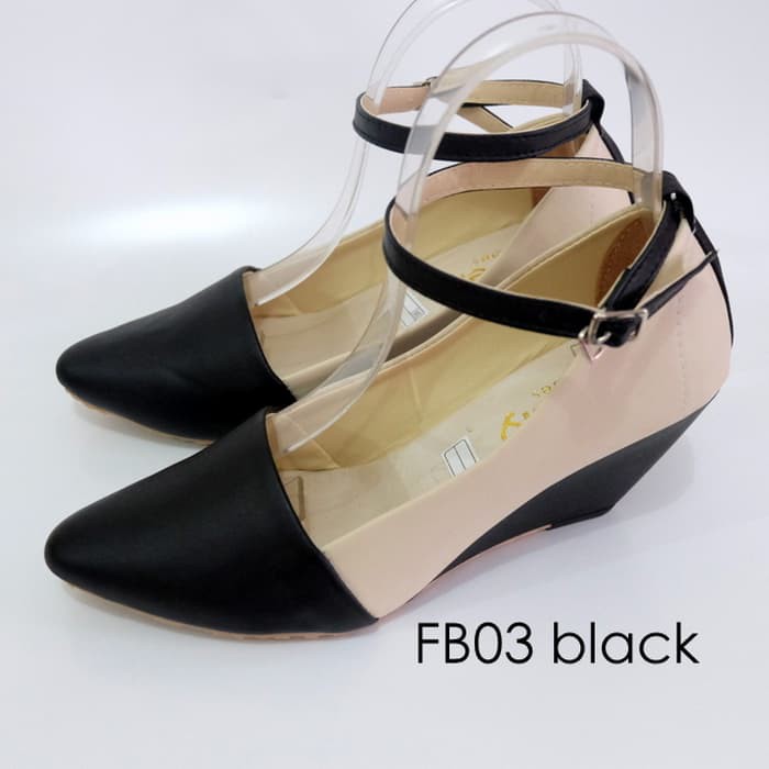 SANDAL WEDGES JEPIT HITAM WANITA SENDAL MODEL CARVIL YONGKY HOMYPED NEVADA KICKERS FLADEO HAK KEREN