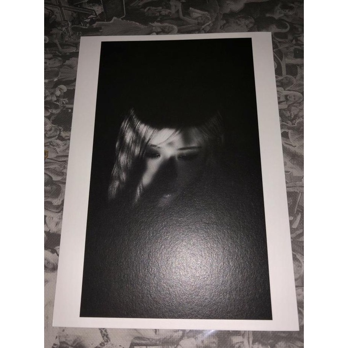 Rose - R - First Album Official Photocard Polaroid Postcard BAGUS