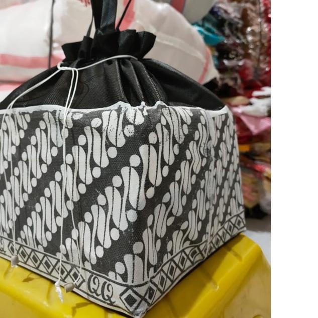 HARGA LUSIN ISI 12 PCS-TAS HAJATAN SERUT SIZE 22 BATIK BASIC PUTIH