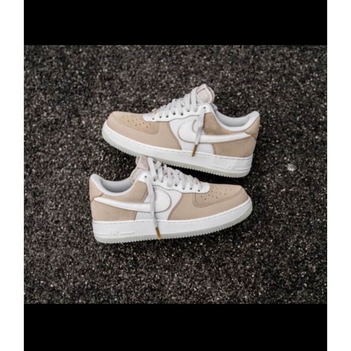 Sepatu Sneakers Nike Air Force 1 '07' Desert Ore Gum Outsole