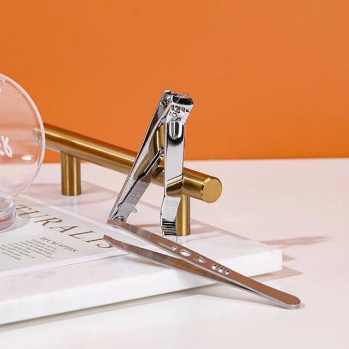 JD 2pc Set Eyebrow Clip Suit Nail Clippers Polishing Nail Clipper Eyelash Curler Makeup Tools