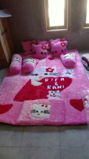 Karpet Rasfur Fullset Isi 8 Bantal Dan 1 Keset