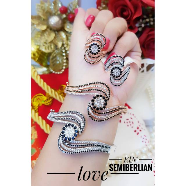 SET TITANIUM REPLIKA BERLIAN