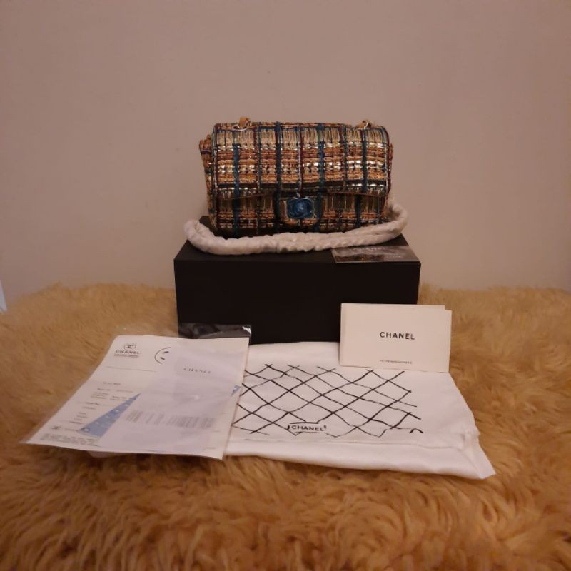 Chanel knit bag (top mirror quality authentic) second