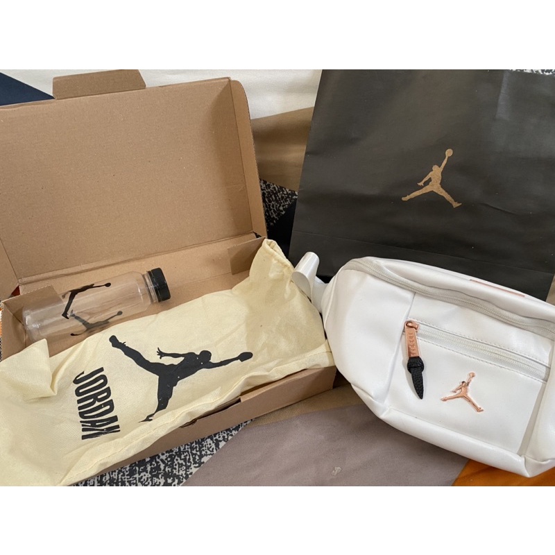 PRELOVED NEW JORDAN WAISTBAG PREMIUM PUTIH CEK VIDEO TERMURAH LENGKAP EMBOS