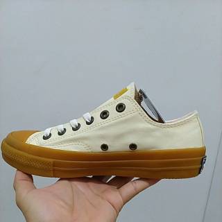 Sepatu VENTELA BTS GUM LOW warna PUTIH | Shopee Indonesia