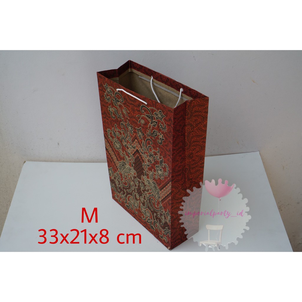

Paper Bag Goodie Bingkisan Snack Motif Batik M Satuan