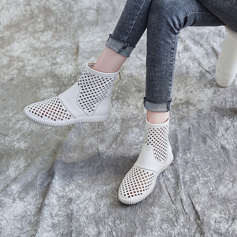 Sepatu Boot Kulit Wanita Branded Sandal Sepatu Wanita Kulit Berlubang Flat High-Top Lubang Sepatu Be