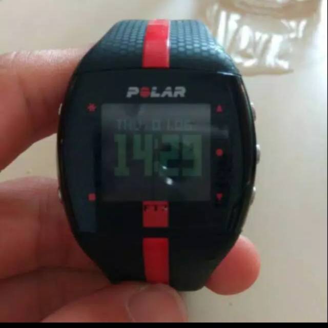 Jam tangan polar