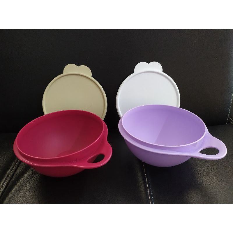 Thats A Bowl (1) / Tupperware