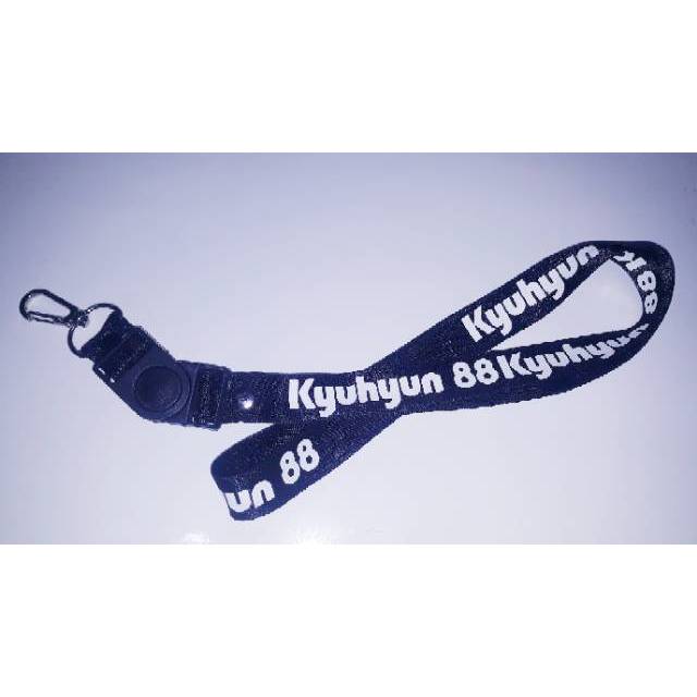 

Kyuhyun GANTUNGAN TALI LANYARD ID CARD KEYRING KEYCHAIN KPOP