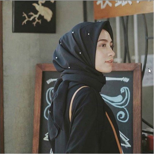 Hijab Jilbab kerudung segiempat Mutiara ( SPECIAL EDITION )