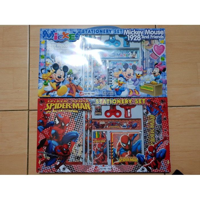 

1 Set Perlengkapan Spiderman / Alat tulis Karakter Spiderman / Sekolah