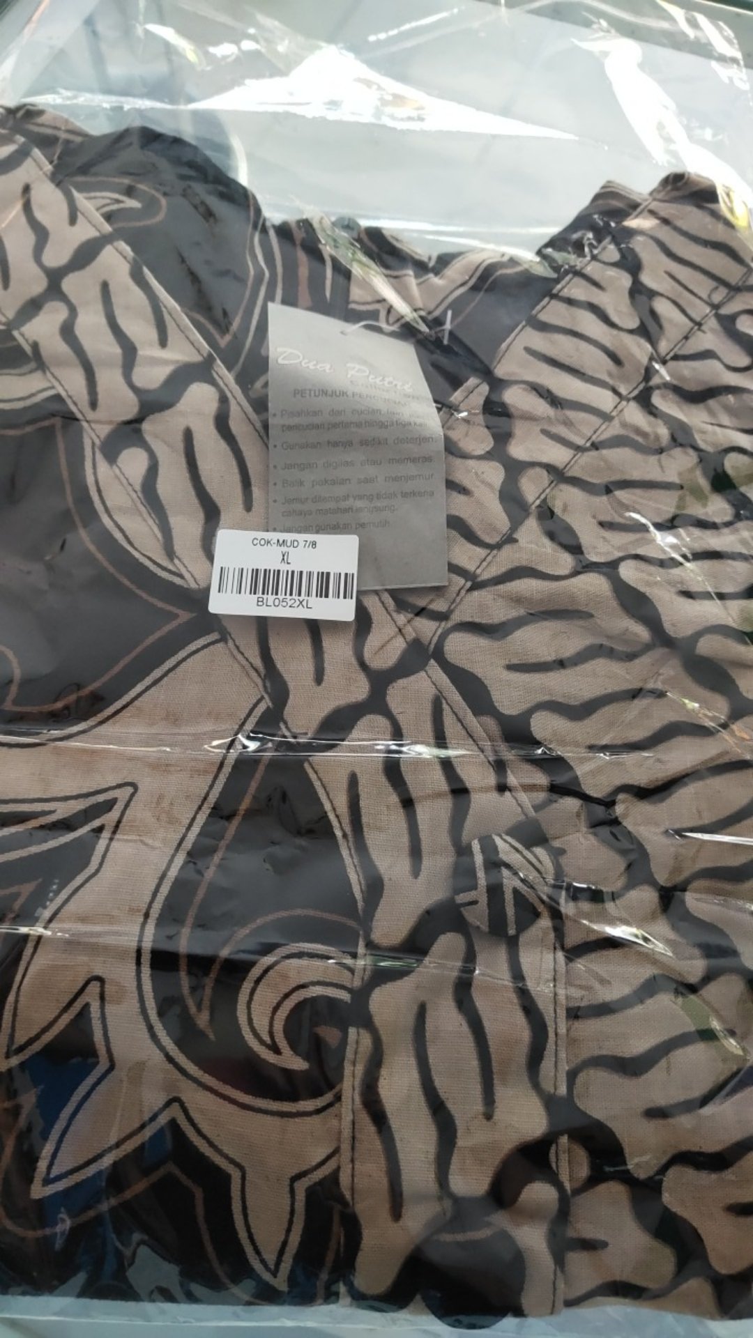 Crop Top Etnik Atasan Batik Wanita Modern By  Batik Dua Putri Collection