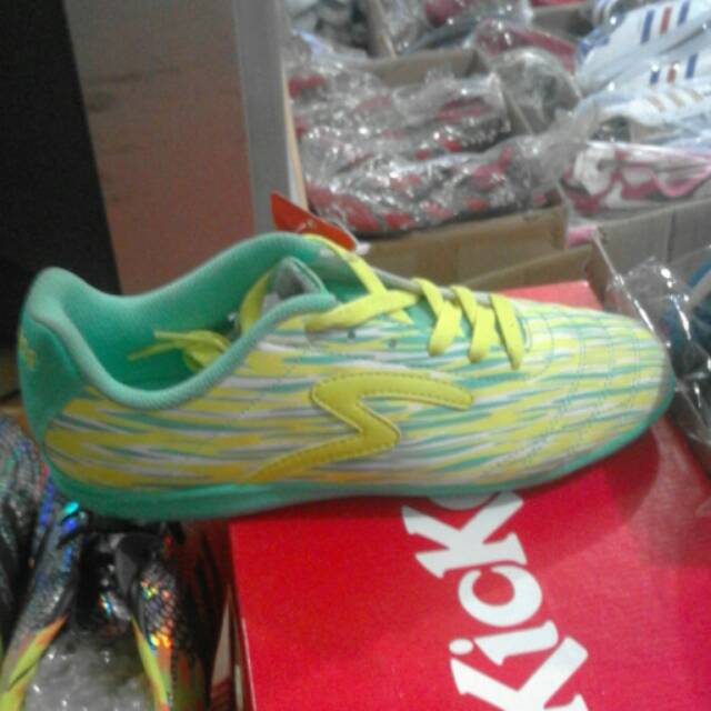 specs futsal ori