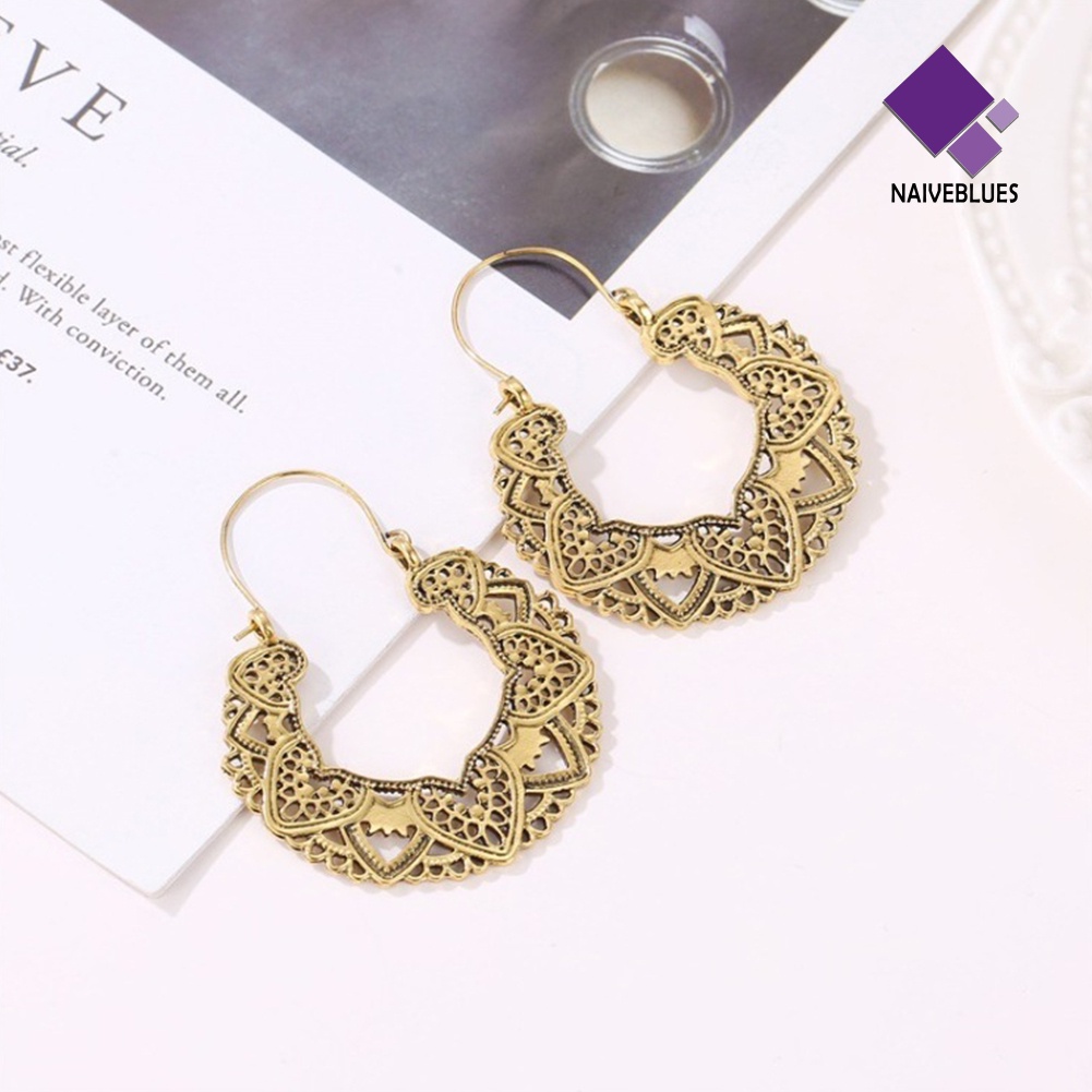 Anting Hoop Geometris Hati Model Hollow out Gaya Vintage Untuk Wanita