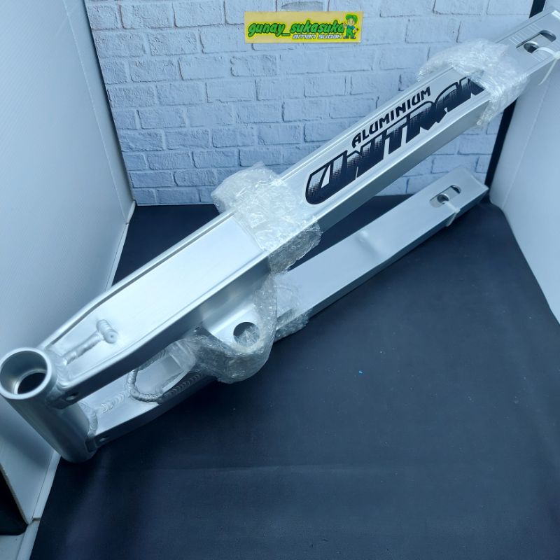 Swing Arm Alumunium Unitrak Ninja R & SS QTT Thailand