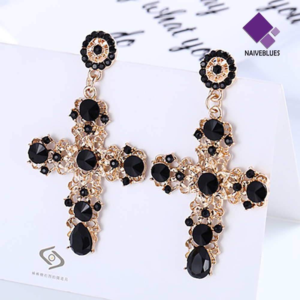 Anting Berlian Imitasi Model Hollow Gaya Vintage Untuk Wanita