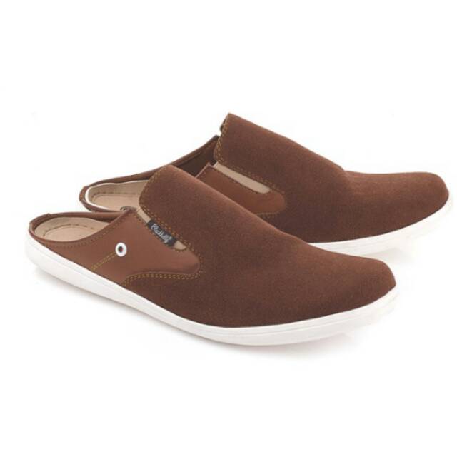 Sepatu bustong kasual pria,sepatu sandal pria, sandal bustong pria, sandal distro ,sandal cibaduyut