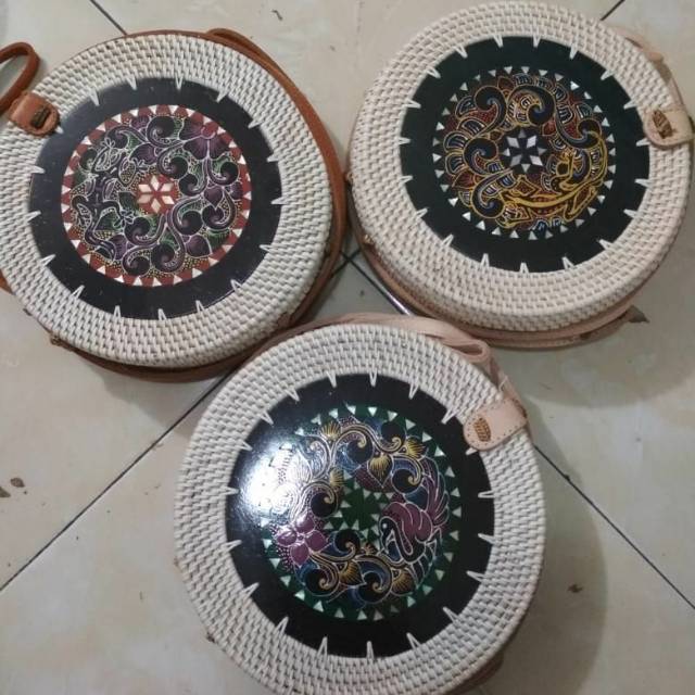 Tas Rotan Risin 20 cm Khas Bali