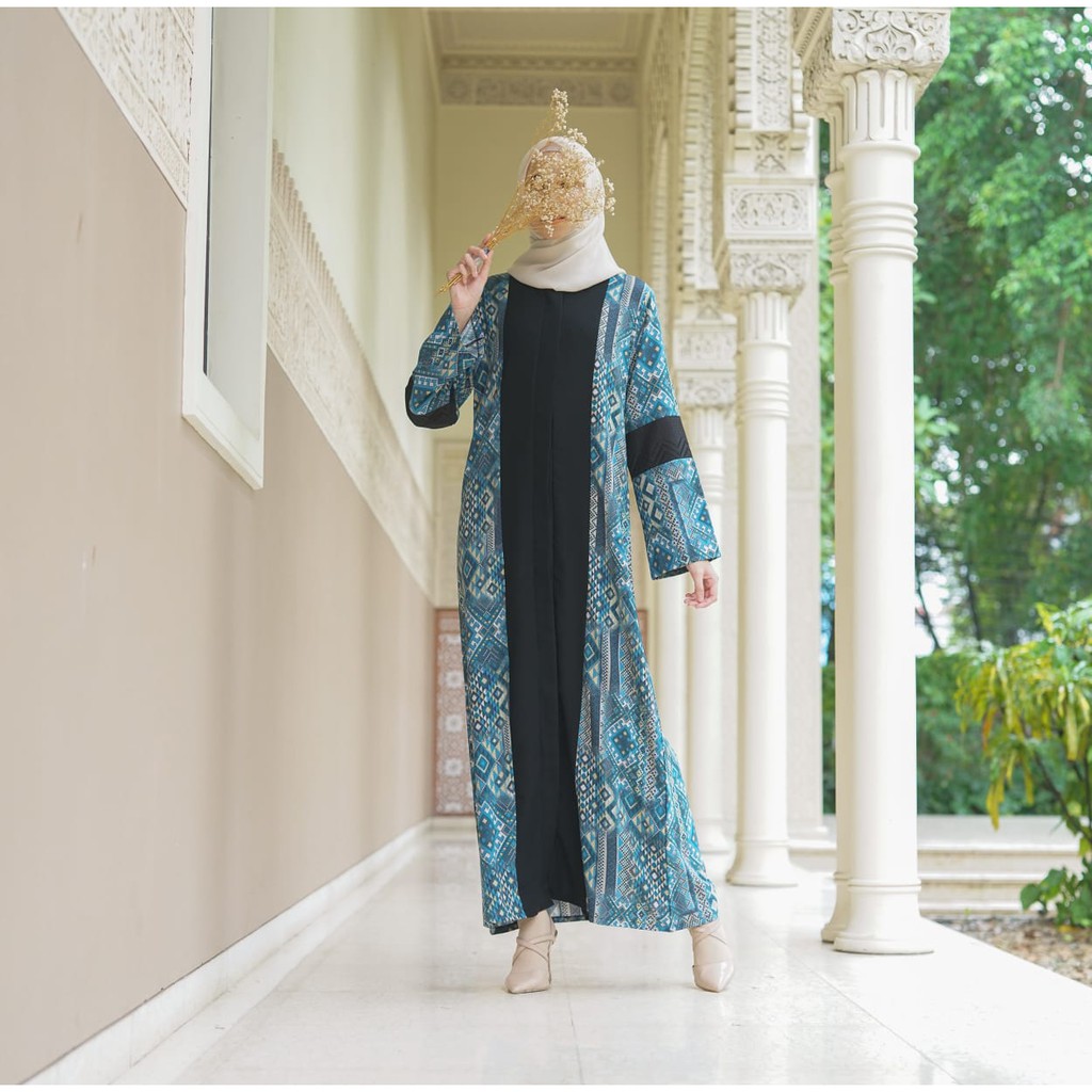 

Irsalina Rafaza Abaya Blue Motif