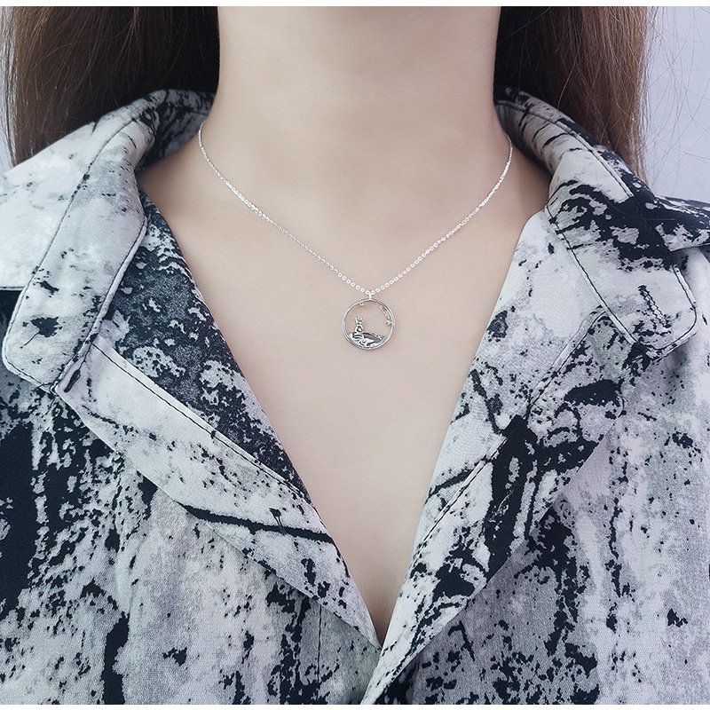 Kalung Rantai Klavikula Dengan Liontin Hewan Pangeran Dua Warna Bahan Alloy Untuk Pasangan