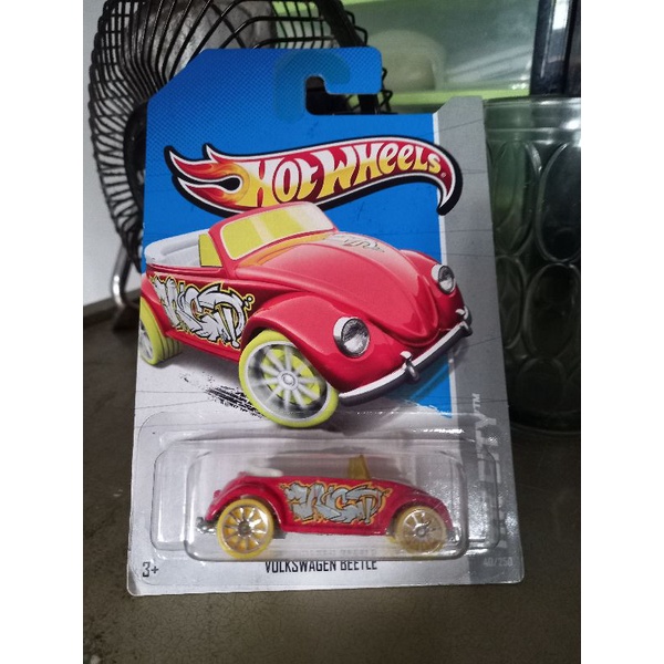 hotwheels VOLKSWAGEN BEETLE  merah HW CITY