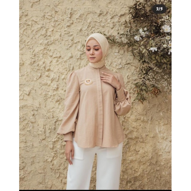 Prel❤️ved size S Ashley Blouse colour Almond by Wearing Klamby