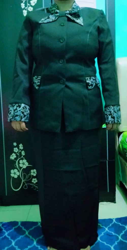 Set Blazer Baju Kerja Wanita Batik  Abu Abu Tua Guru,bank,hotel,sekretaris,kasir,klinik Kantor