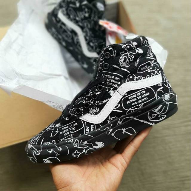 Obral Vans Premium SK8 High Series Peanuts Snoopy Black