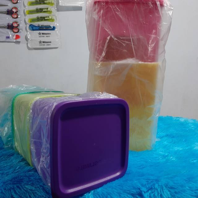 Tall Summer Fresh Tupperware