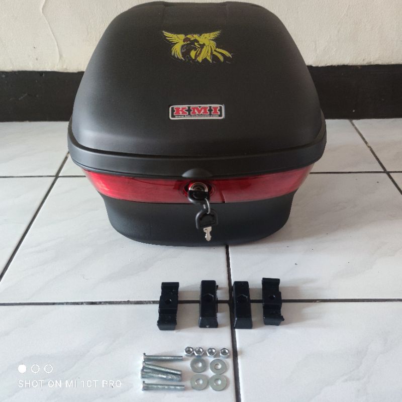 Box Motor Box Belakang Motor KMI Type 301 Kapasitas 20 Liter (Free Bubble Wrap)