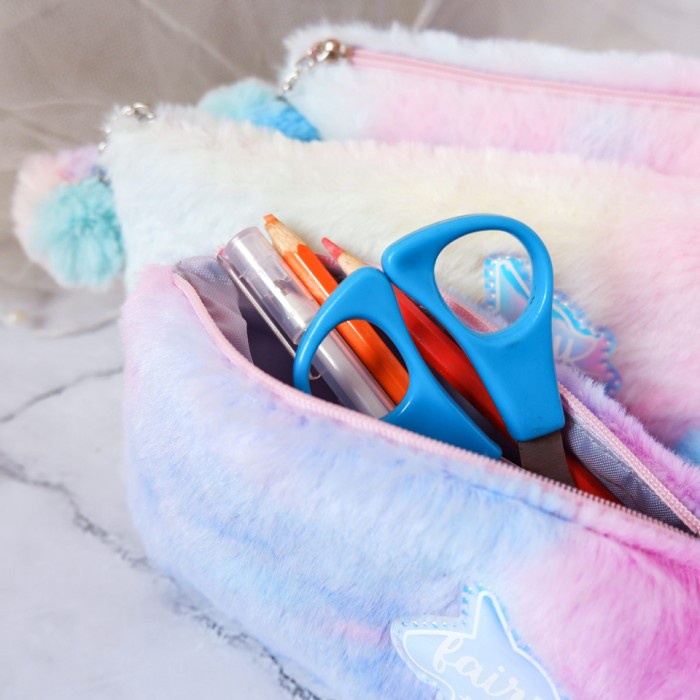 

Berkualitas Fairy Tale Lights Up Fluffy Pencil Case Gilaa!!!