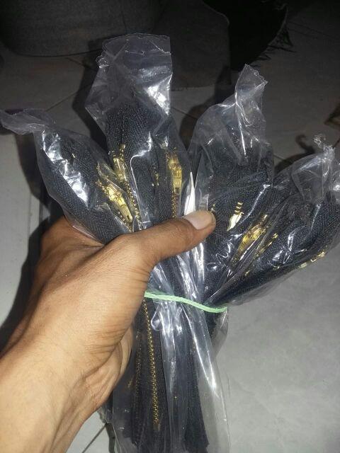 Resleting Besi Jeans Ykk Size 6 Inci 15cm Hitam Dan Biru Dongker Laris Manis
