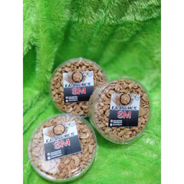 

kacang mete/kacang mede pecah/kacang mete goreng/kacang mete enak