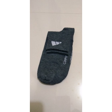 kaos kaki sport Adidas pria dan wanita dewasa bahan tebal adem lembut dan sangat nyaman dipakai gambar real pick