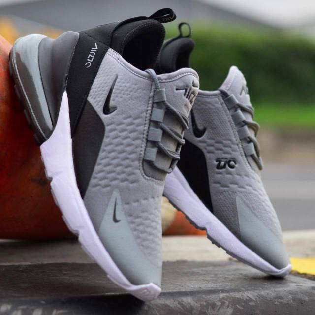 beli sepatu nike ori