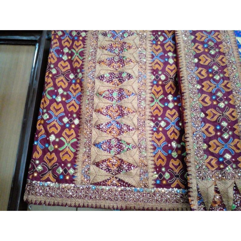 Kain Tapis Lampung ( Bahan Batik Lampung )