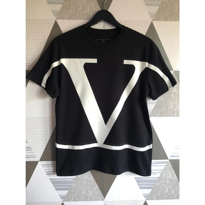 TSHIRT VALENTINO BLACKPREMIUM KAOS PRIA VLTN KAOS WANITA BRANDED MURAH